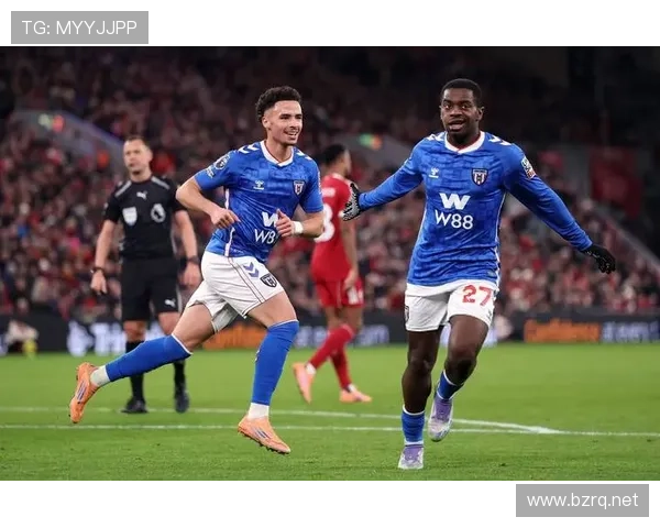 维尔港爆冷1球绝杀桑德兰晋级